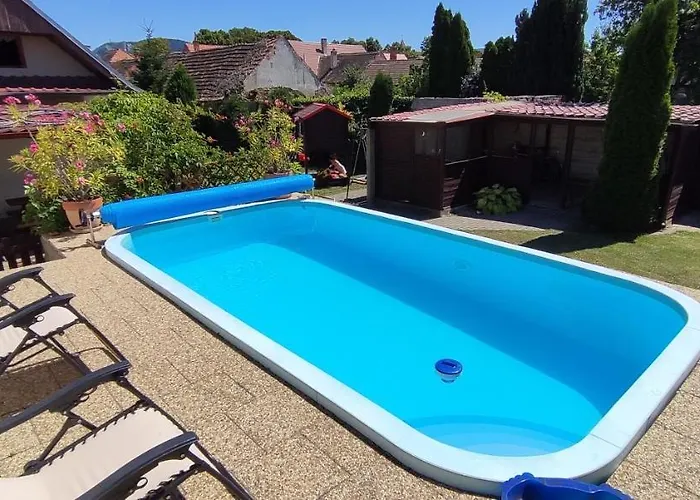 Malovaný Dvůr *